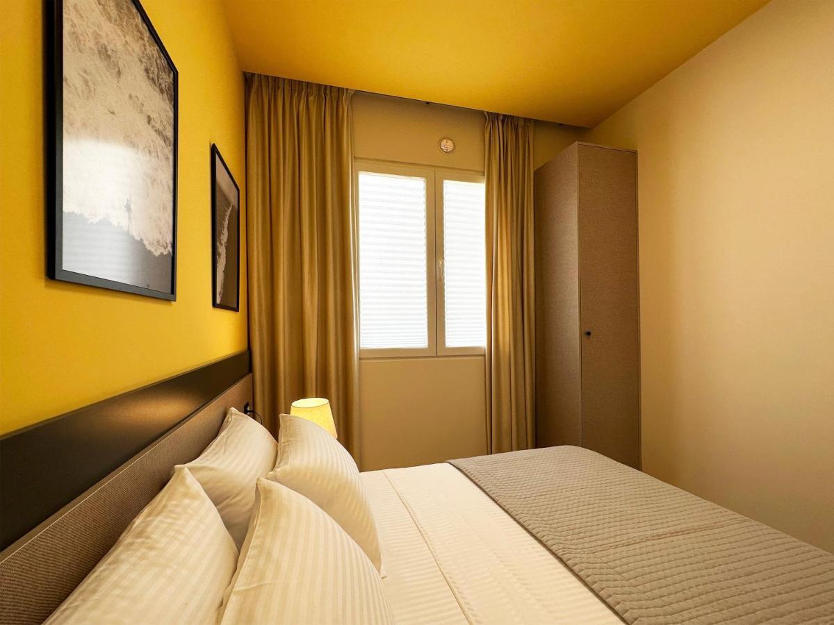 13 Eur For Monthly Stay - Home By The Sea - Hbs Голем Екстериор снимка