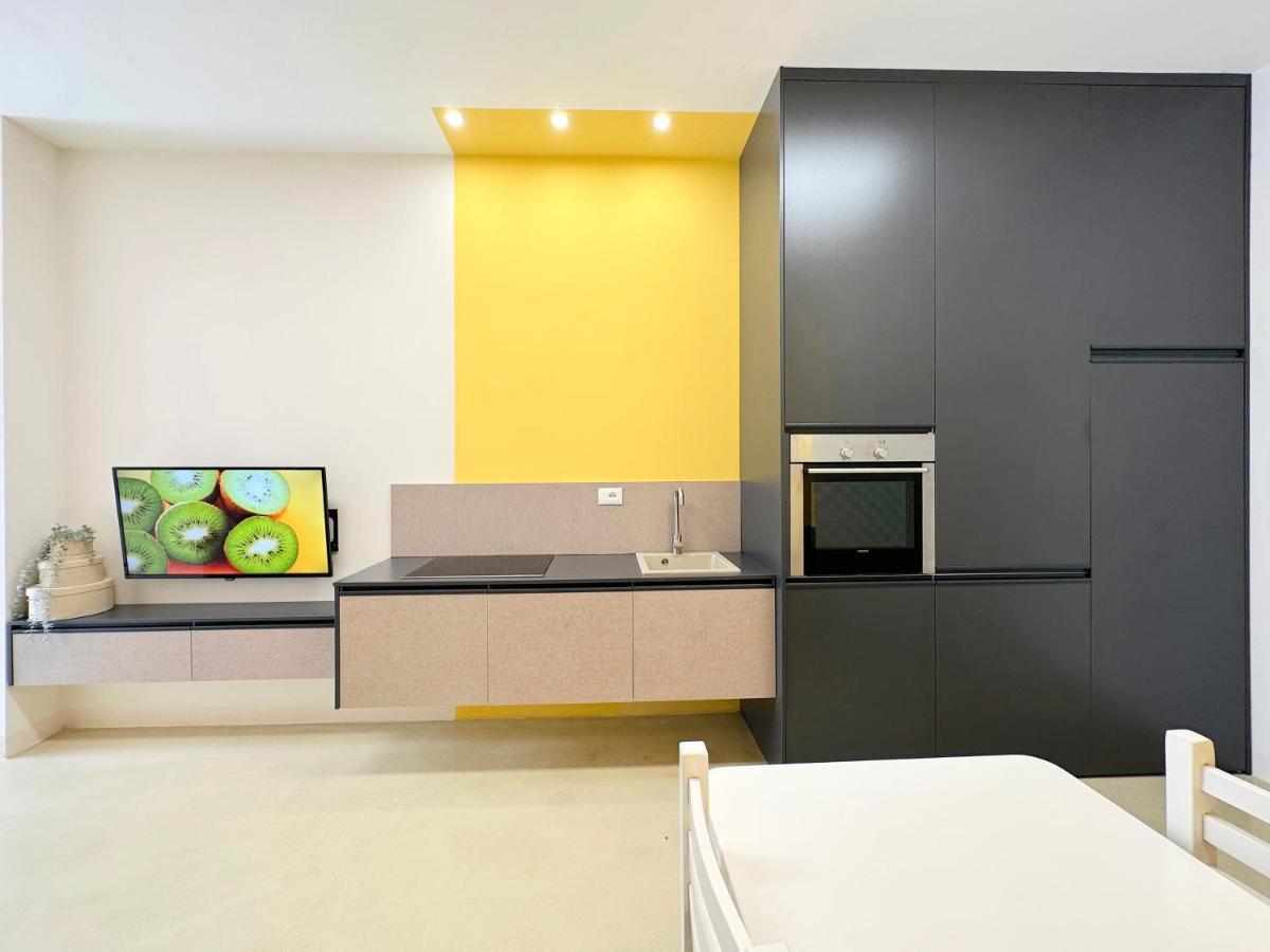 13 Eur For Monthly Stay - Home By The Sea - Hbs Голем Екстериор снимка