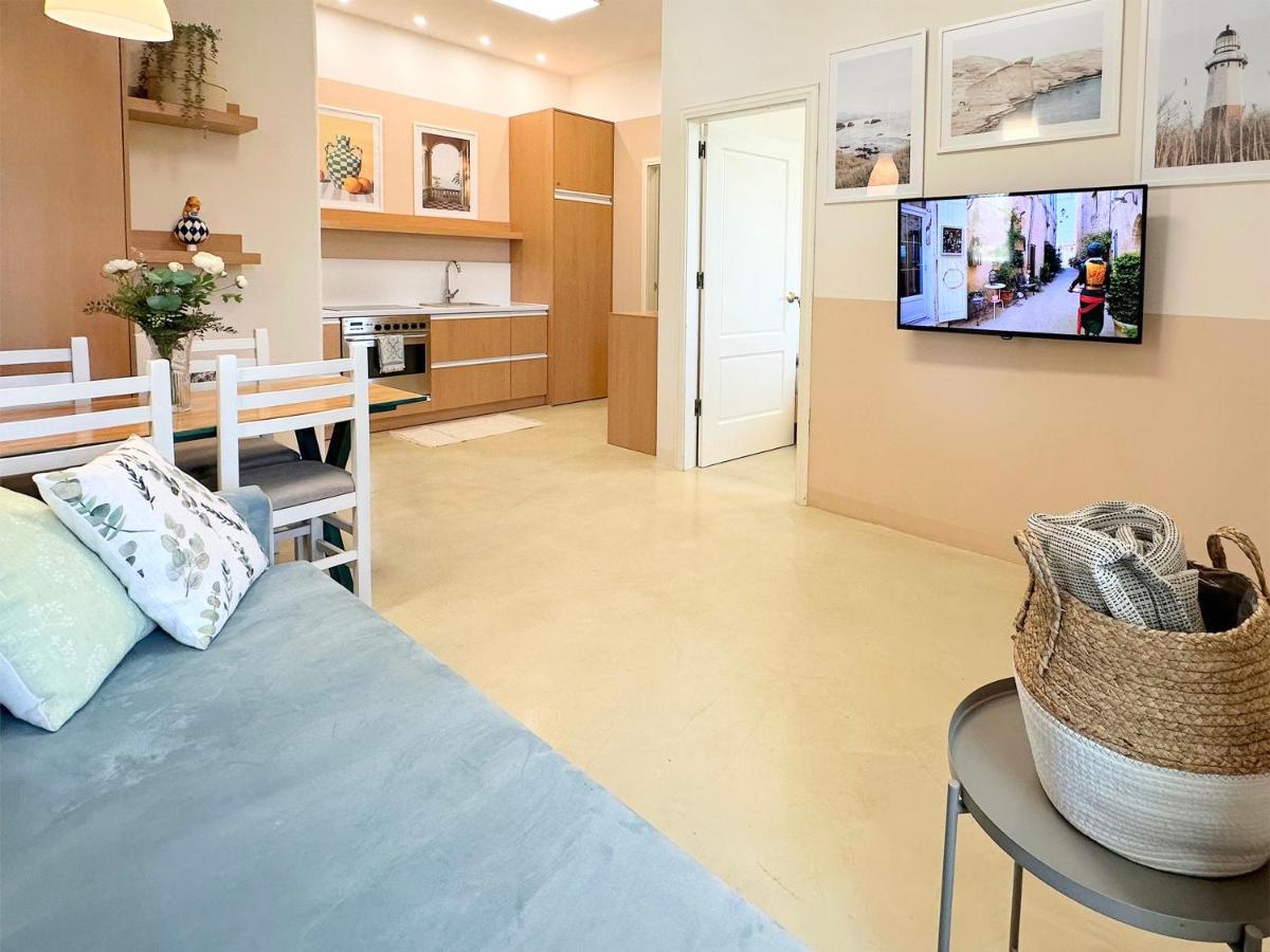13 Eur For Monthly Stay - Home By The Sea - Hbs Голем Екстериор снимка
