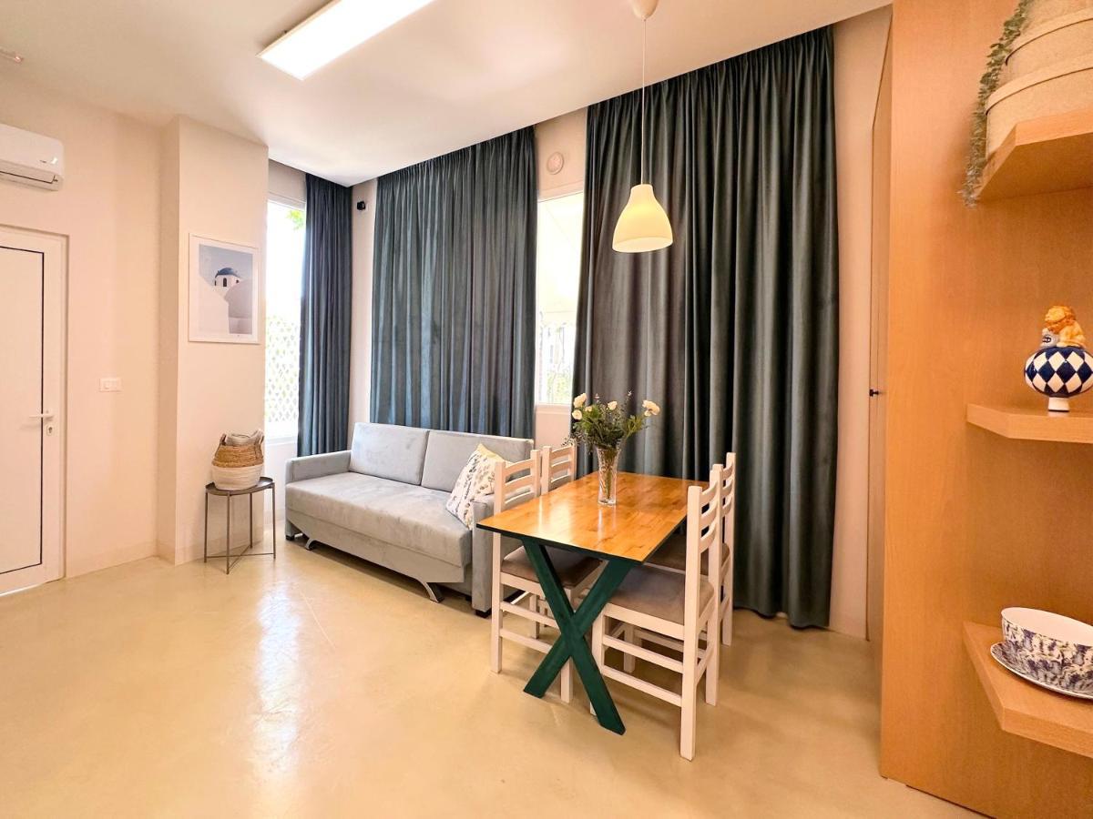 13 Eur For Monthly Stay - Home By The Sea - Hbs Голем Екстериор снимка