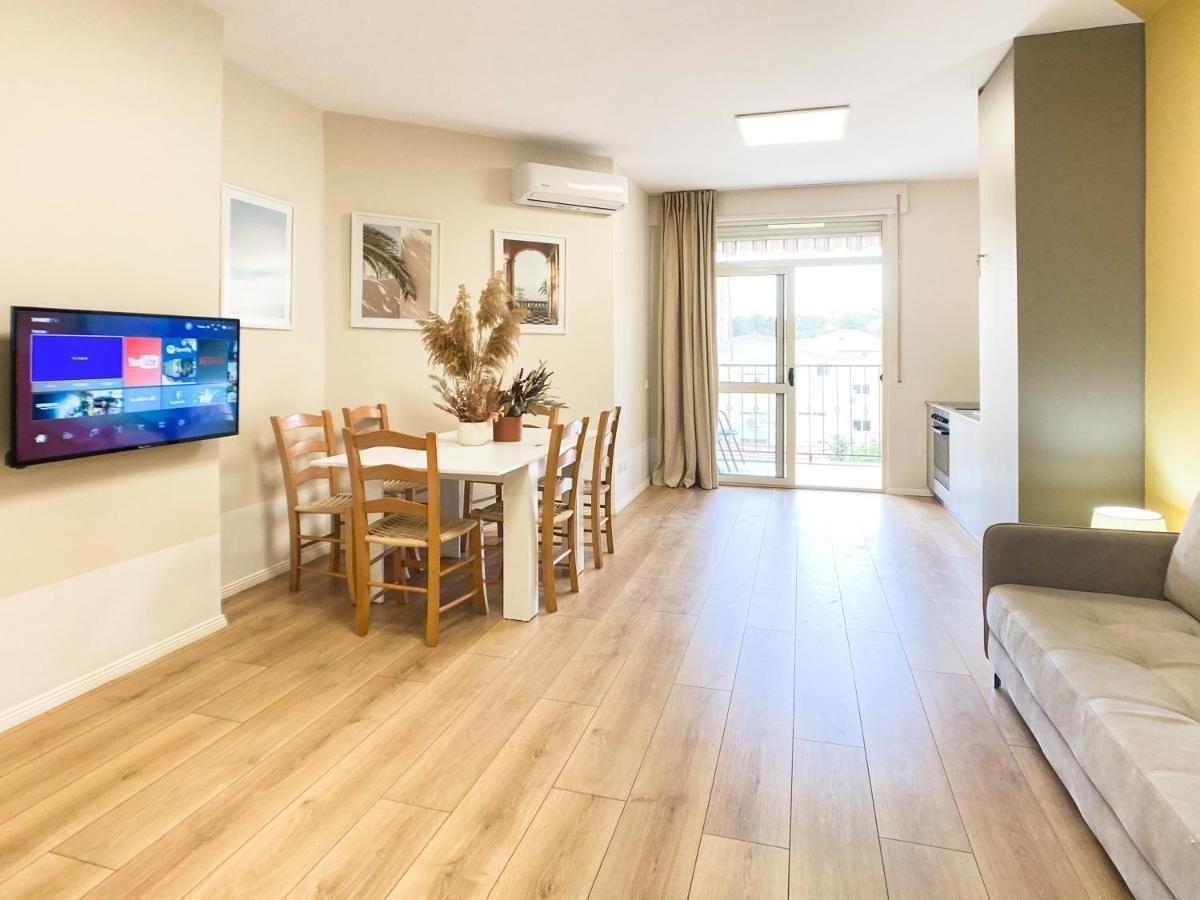 13 Eur For Monthly Stay - Home By The Sea - Hbs Голем Екстериор снимка