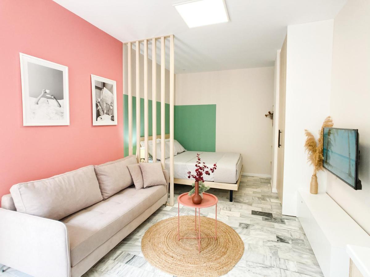 13 Eur For Monthly Stay - Home By The Sea - Hbs Голем Екстериор снимка
