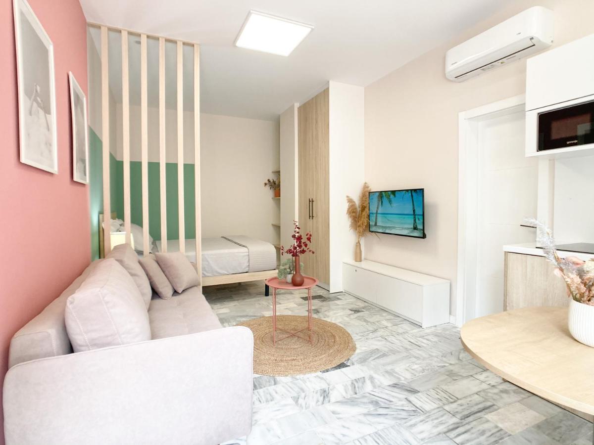 13 Eur For Monthly Stay - Home By The Sea - Hbs Голем Екстериор снимка