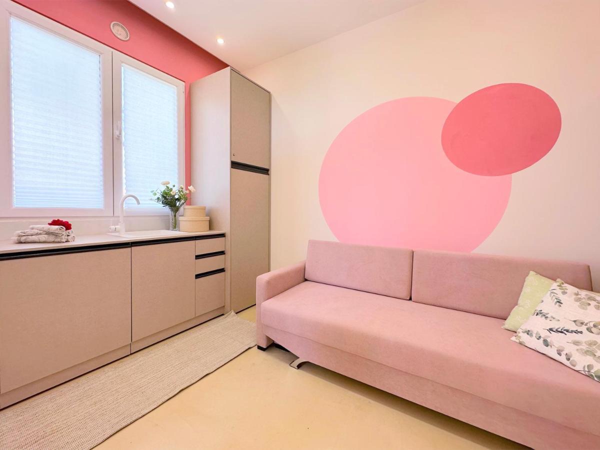 13 Eur For Monthly Stay - Home By The Sea - Hbs Голем Екстериор снимка